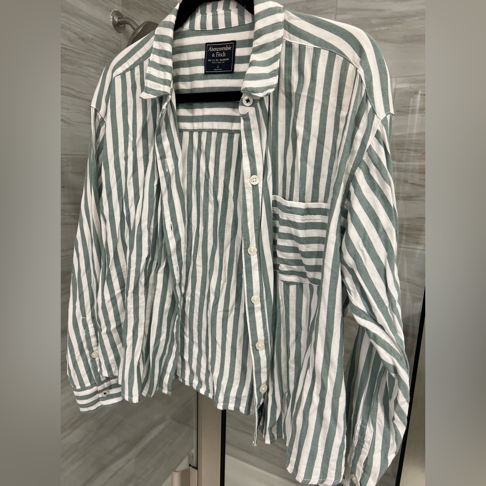 A&F Stripe Crop Button-Down